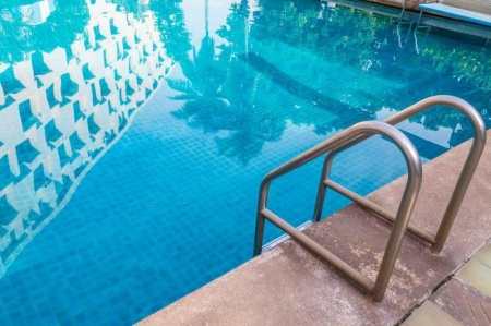 R&eacute;novation de piscine &agrave; Arzal, quels avantages et quelles options ?